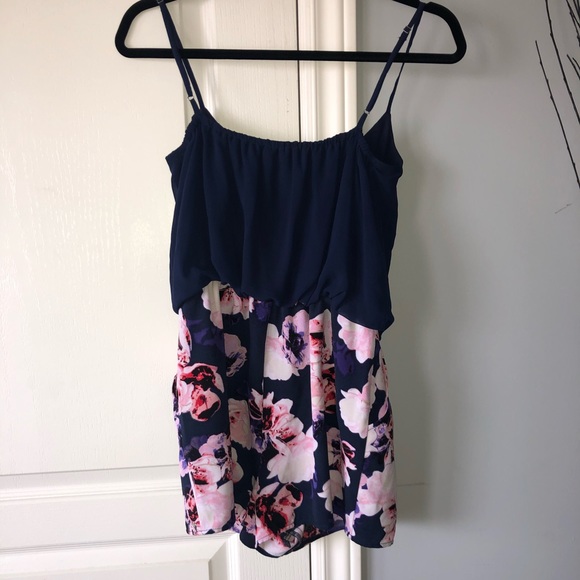 Guess romper shorts - Picture 5 of 9